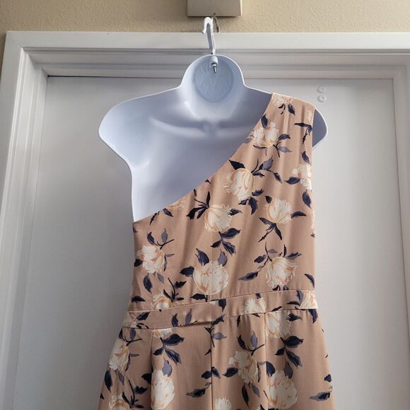 Floral One-Shoulder Jumpsuit - Picture 6 of 7